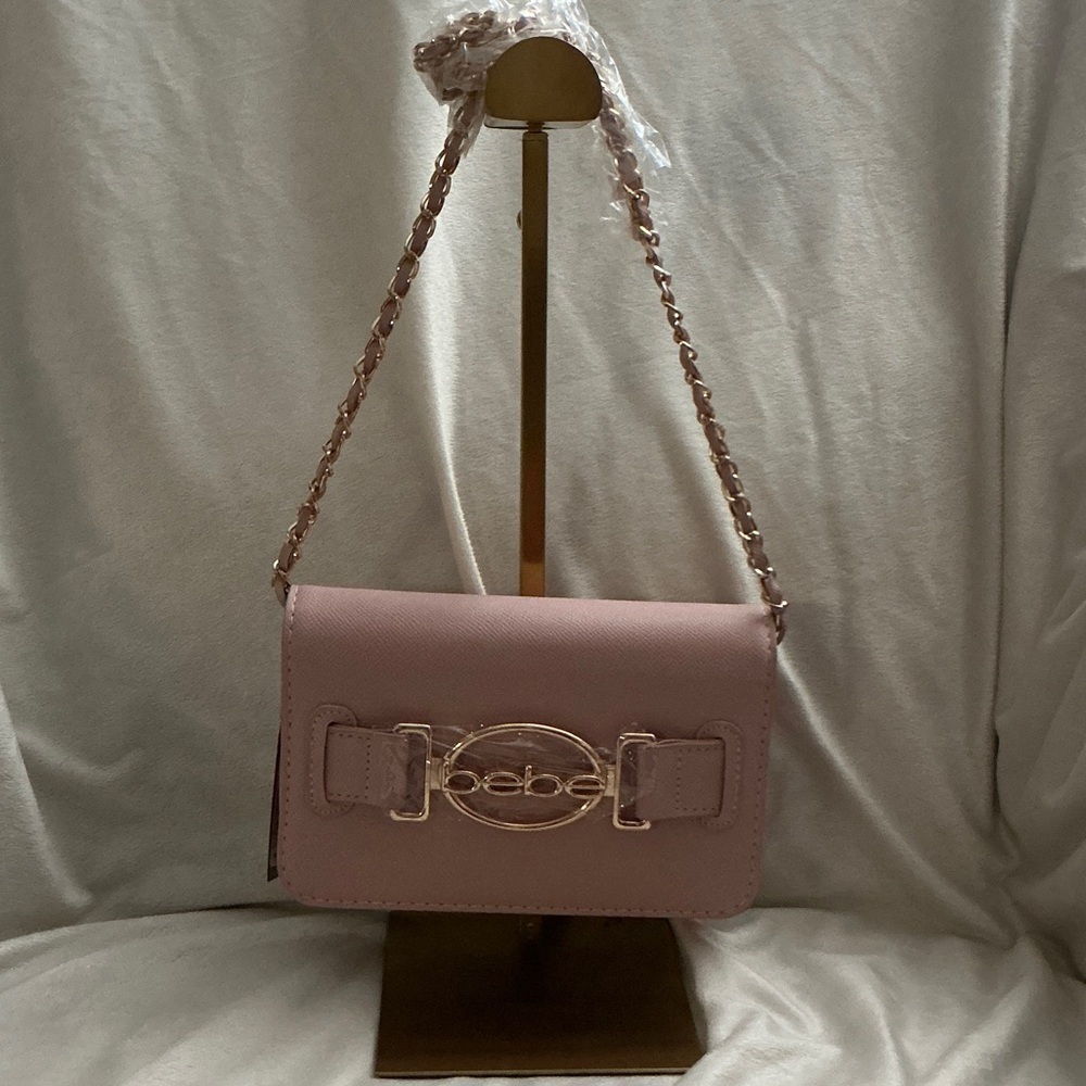Bebe Powder Pink Leilani Solid Crossbody Bag. This bag is absolutely amazing 🤩